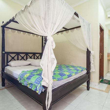 Lori Beach Inn Seminyak  Phòng bức ảnh