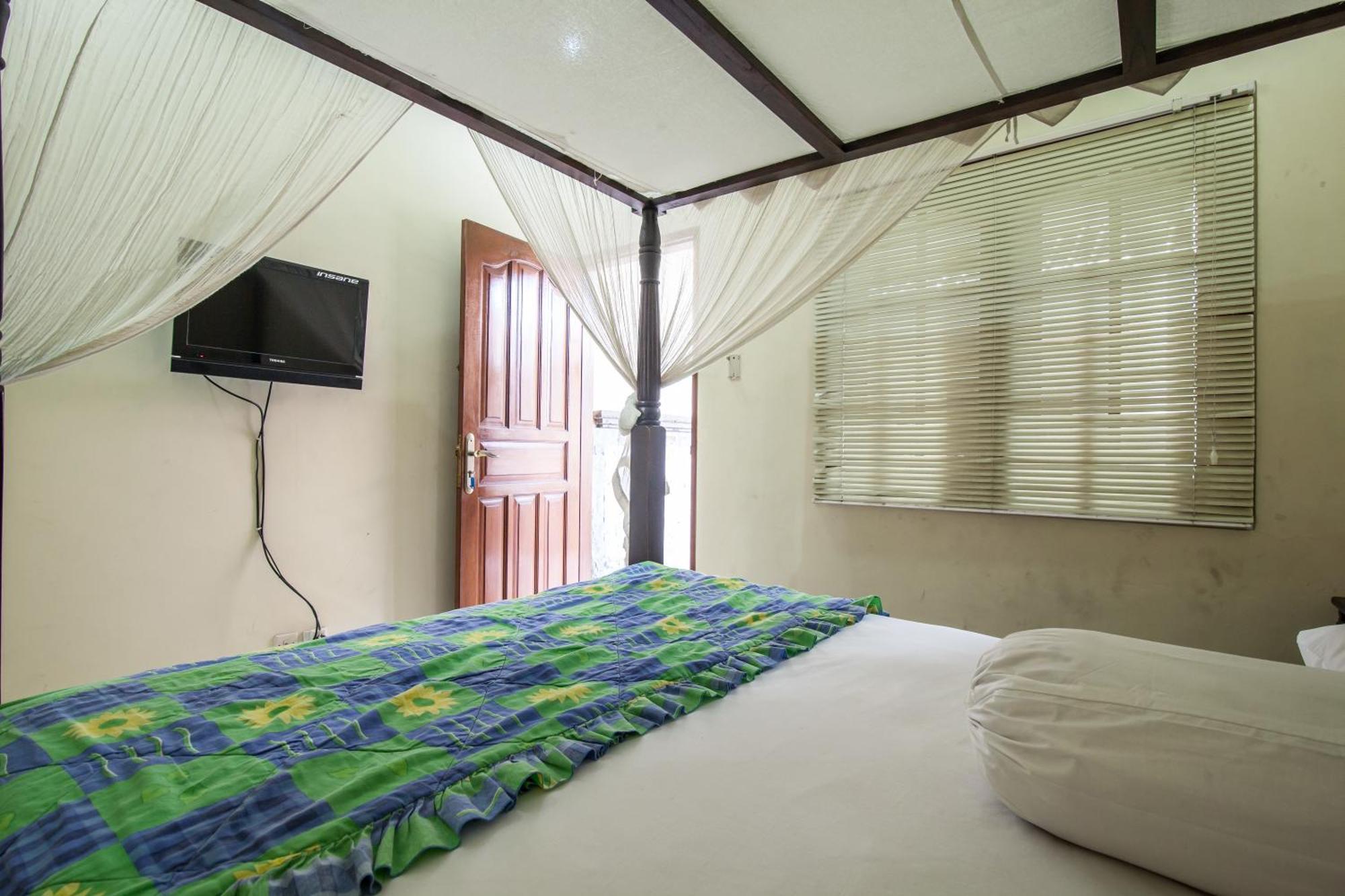Lori Beach Inn Seminyak  Ngoại thất bức ảnh