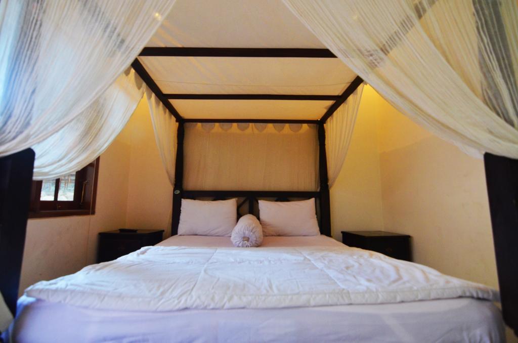 Lori Beach Inn Seminyak  Ngoại thất bức ảnh