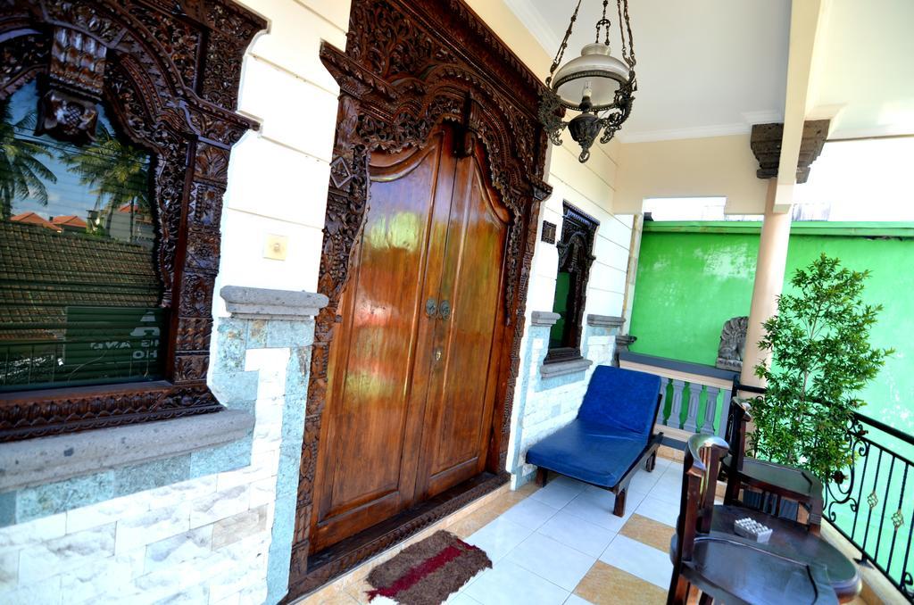 Lori Beach Inn Seminyak  Ngoại thất bức ảnh
