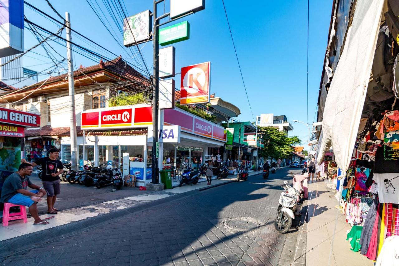 Lori Beach Inn Seminyak  Ngoại thất bức ảnh